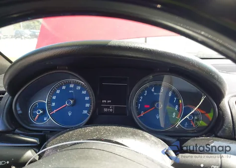 2011 Maserati Granturismo z USA, uszkodzony, nr VIN ZAM45KMA8B0055148